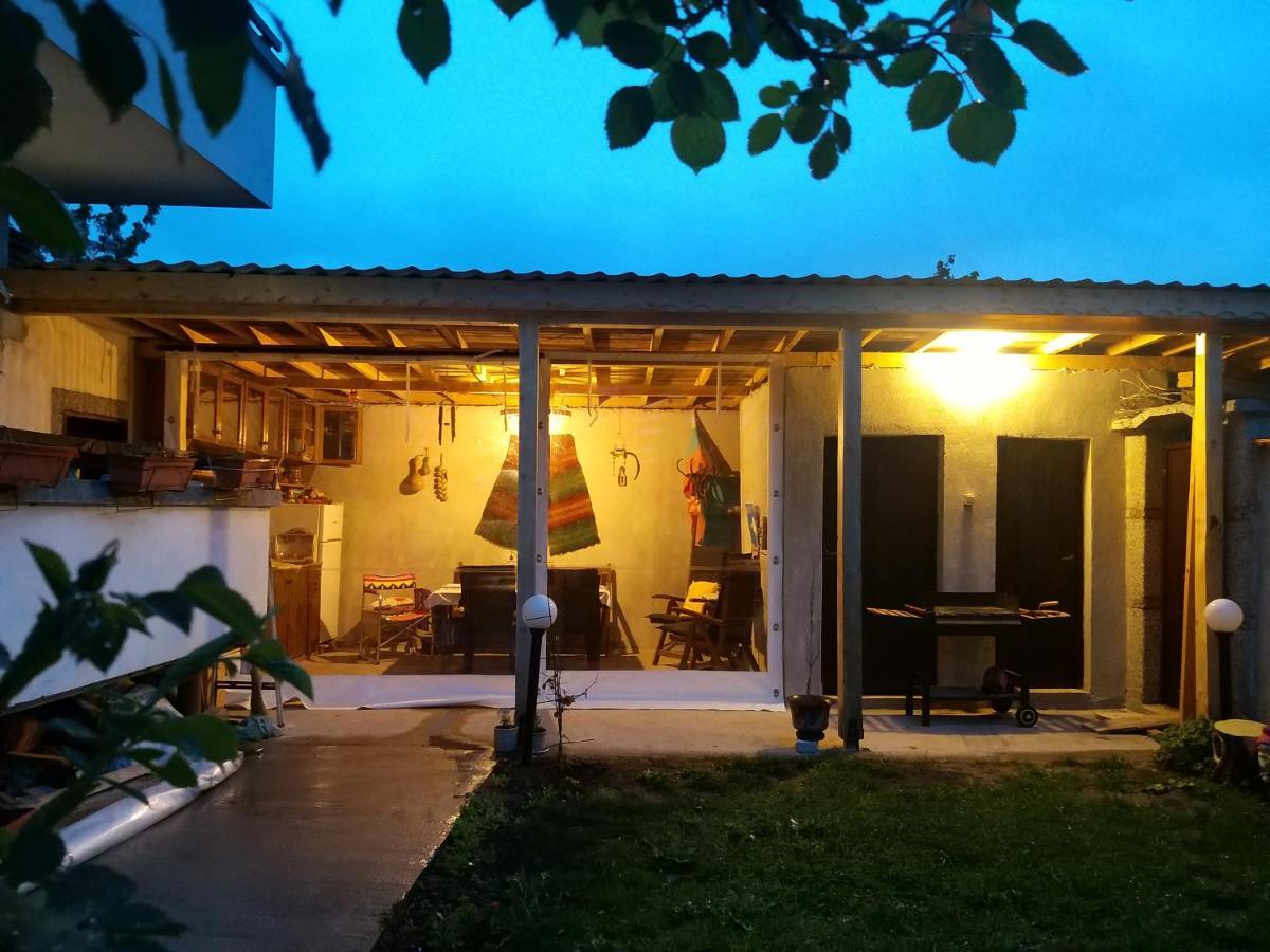 Вила Топи Kaloyanovo  Dış mekan fotoğraf